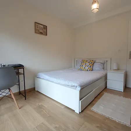 Chez Francois: 3 4 Personnes Saint-Avold