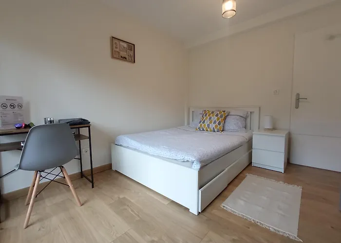 Chez Francois: 3 4 Personnes Saint-Avold